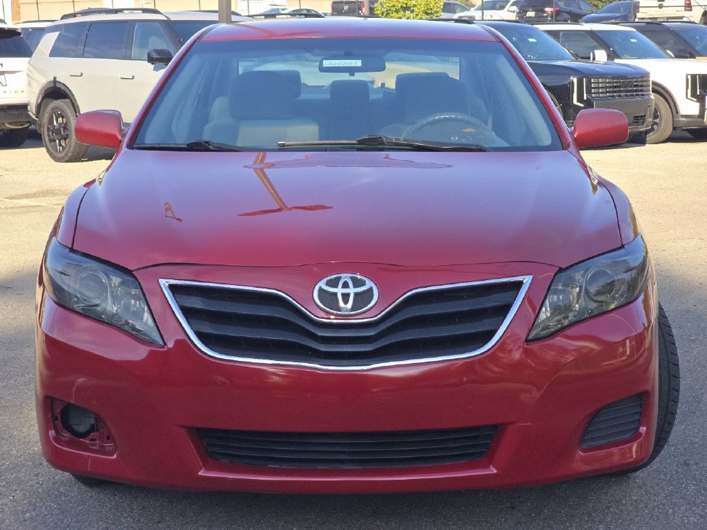 Used 2011 Toyota Camry LE FWD image 7