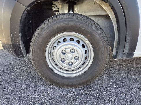 New 2026 RAM ProMaster 2500 w/ Convenience Group FWD image 17