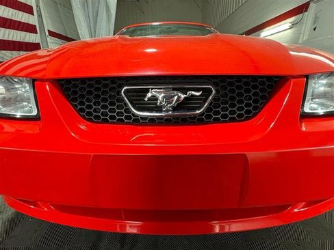 Used 2000 Ford Mustang GT RWD image 11
