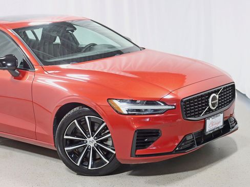 Used 2023 Volvo S60 T8 Plus AWD/4WD image 2