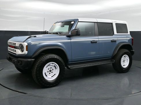 Used 2025 Ford Bronco Heritage Edition AWD/4WD image 1