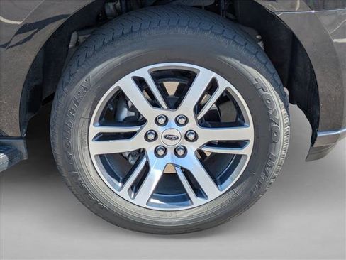 Used 2024 Ford Expedition Limited AWD/4WD image 18