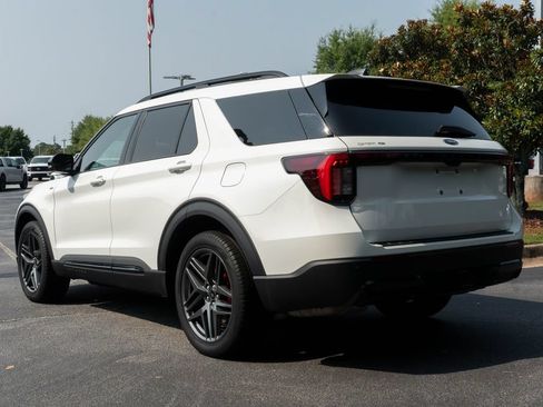 Used 2025 Ford Explorer ST-Line w/ Premium Package RWD image 7