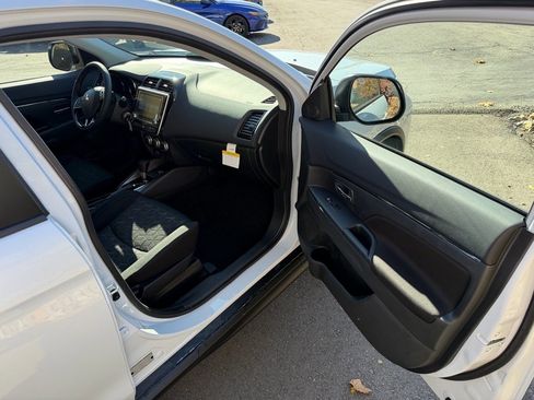 New 2025 Mitsubishi Outlander Sport LE image 11