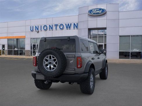 New 2025 Ford Bronco Badlands image 8