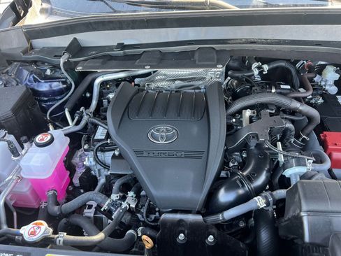 Used 2025 Toyota Grand Highlander FWD image 34