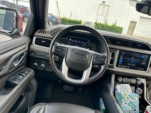 Used 2021 GMC Yukon Denali w/ Denali Premium Package RWD image 25