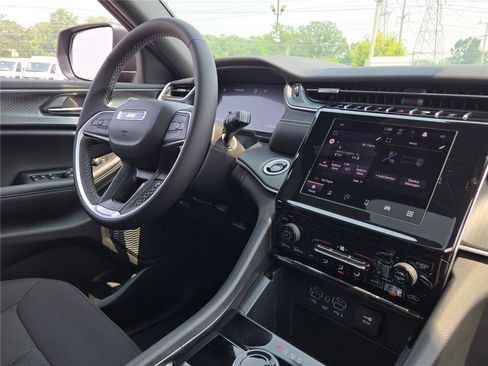 New 2025 Jeep Grand Cherokee L Laredo w/ Luxury Tech Group I image 8