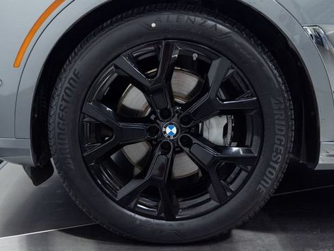 Certified 2025 BMW X7 xDrive40i AWD/4WD image 27