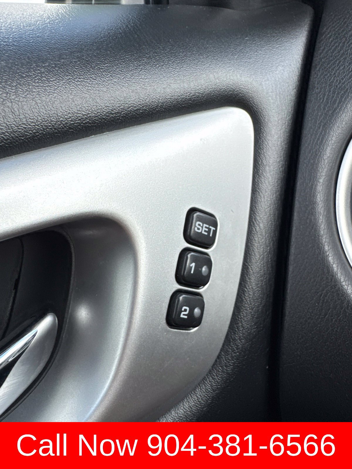 Used 2020 Nissan Pathfinder SL FWD image 23