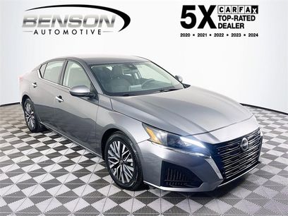 Used 2023 Nissan Altima 2.5 SV