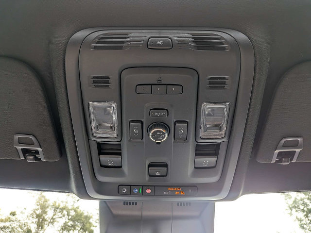 Used 2023 Cadillac Escalade Premium Luxury w/ LPO, Floor Liner Package AWD/4WD image 26