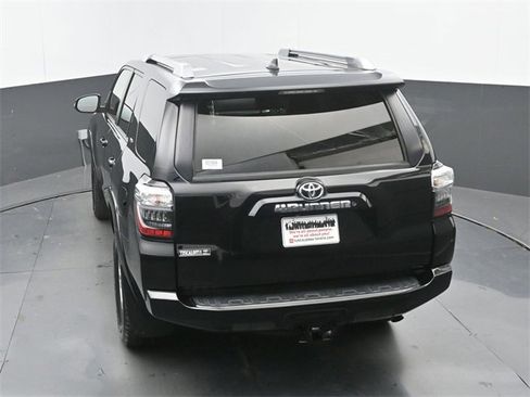 Used 2016 Toyota 4Runner SR5 Premium image 31