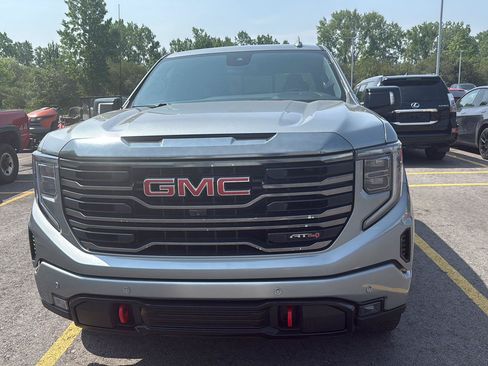Used 2023 GMC Sierra 1500 AT4 w/ AT4 Premium Package AWD/4WD image 7
