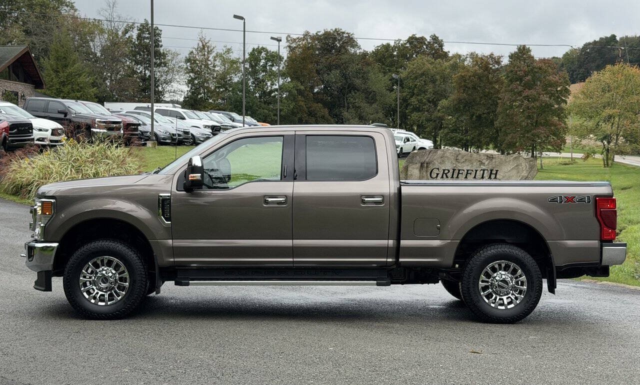 Used 2022 Ford F250 XLT w/ XLT Premium Package AWD/4WD image 5
