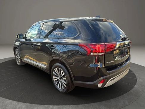 Used 2020 Mitsubishi Outlander AWD image 7