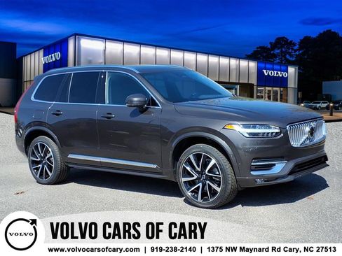 Certified 2023 Volvo XC90 B6 Plus image 1