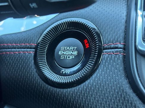 Used 2022 Jeep Compass Trailhawk w/ Trailhawk Convenience Group image 33