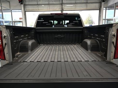 New 2026 Chevrolet Silverado 1500 High Country w/ High Country Premium Package AWD/4WD image 6