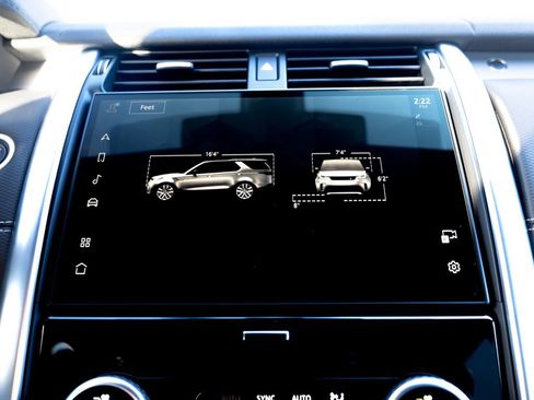 Certified 2024 Land Rover Discovery Dynamic SE image 26