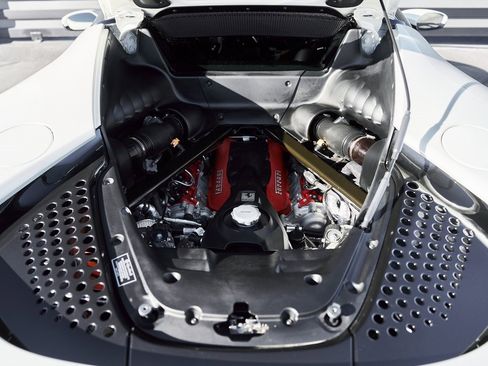 Used 2022 Ferrari SF90 Stradale image 27