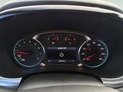 Used 2023 Chevrolet Traverse LT image 22