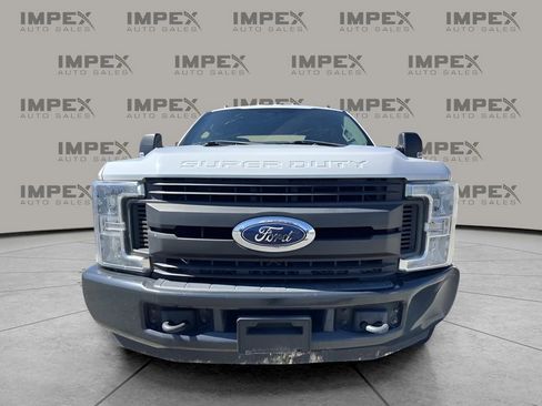 Used 2019 Ford F350 XL w/ Power Equipment Group image 41