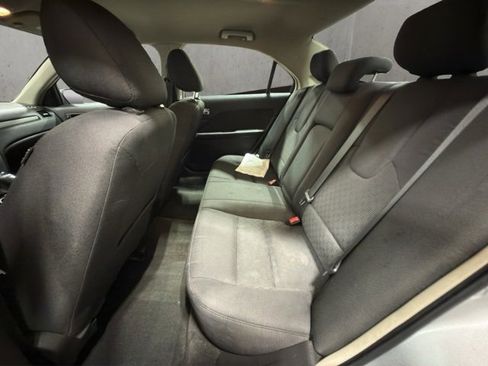 Used 2011 Ford Fusion SE image 21