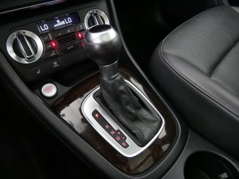 Used 2015 Audi Q3 2.0T Premium Plus AWD/4WD image 31