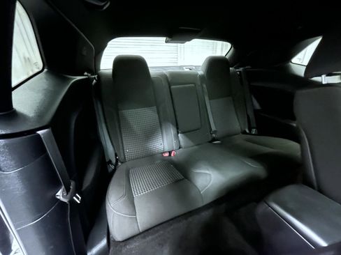 Used 2016 Dodge Challenger R/T w/ Blacktop Package image 17