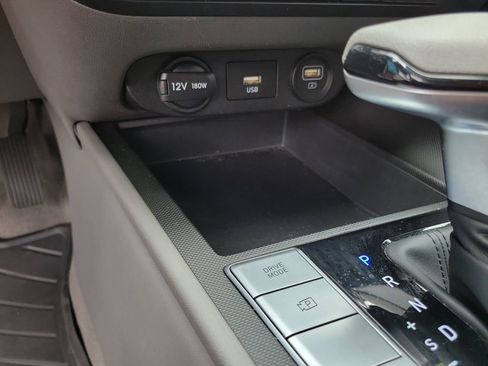 Certified 2021 Hyundai Elantra SE image 32