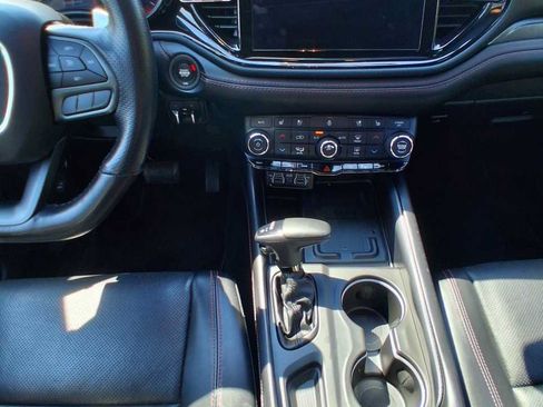 Used 2022 Dodge Durango R/T w/ Tow 'N Go Package AWD/4WD image 19