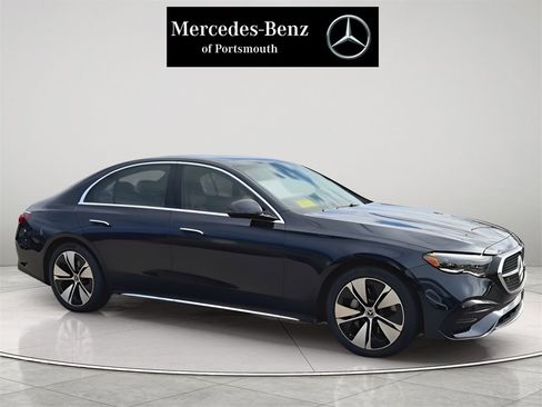 New 2026 Mercedes-Benz E 350 4MATIC Sedan image 2