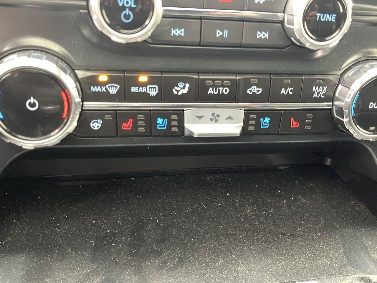 Certified 2025 Ford F150 Lariat AWD/4WD image 24