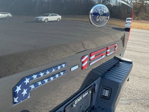 Used 2019 Ford F150 Lariat w/ FX4 Off-Road Package image 15