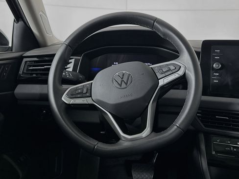 Used 2025 Volkswagen Jetta SE image 26