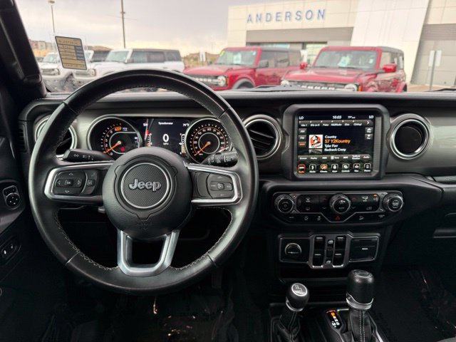 Used 2018 Jeep Wrangler Unlimited Sahara AWD/4WD image 15