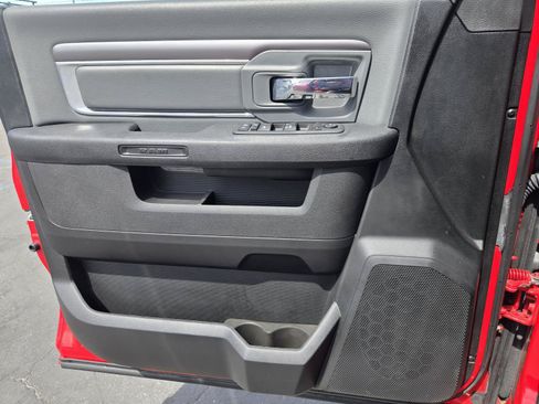 Used 2022 RAM 1500 Classic SLT RWD image 18