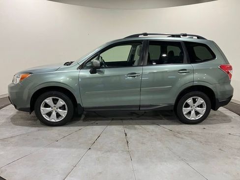 Used 2016 Subaru Forester 2.5i Premium w/ All-Weather Package AWD/4WD image 6