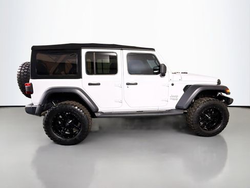 Used 2021 Jeep Wrangler Unlimited Sport image 11