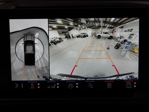 Used 2024 GMC Sierra 2500 SLT w/ SLT Convenience Package image 36