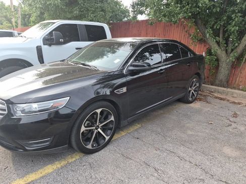 Used 2016 Ford Taurus SEL w/ Equipment Group 201A FWD image 3