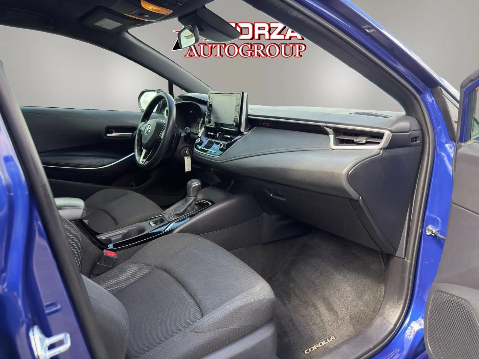 Used 2021 Toyota Corolla SE FWD image 14