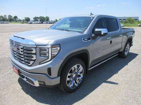 New 2026 GMC Sierra 1500 Denali w/ Denali Reserve Package AWD/4WD image 10