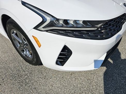 Used 2021 Kia K5 LXS image 10