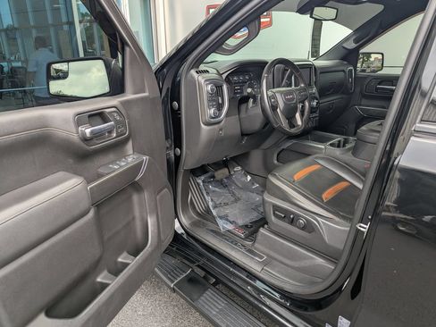 Used 2021 GMC Sierra 1500 AT4 AWD/4WD image 9