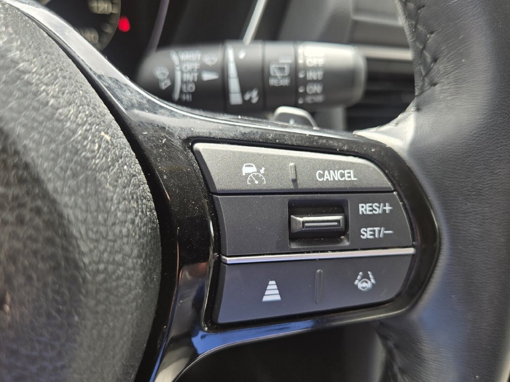 Certified 2025 Honda Pilot Touring image 27