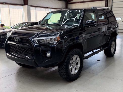Used 2019 Toyota 4Runner SR5 Premium AWD/4WD image 5