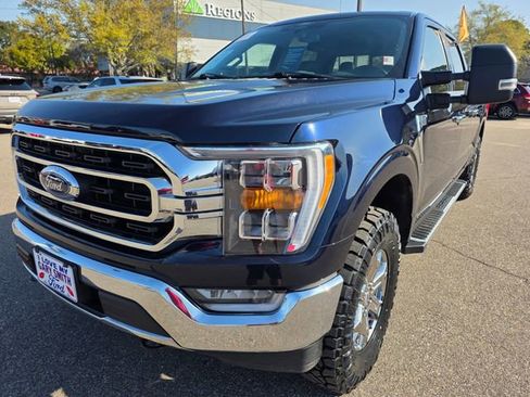 Certified 2022 Ford F150 XLT w/ Equipment Group 302A High image 4