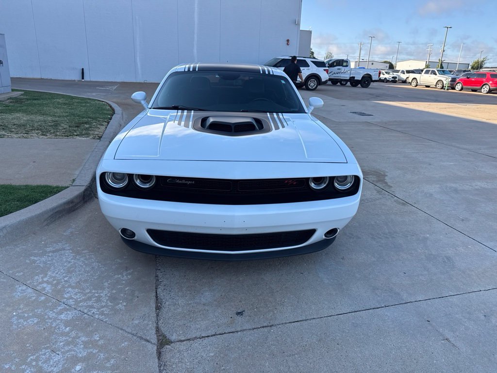 Used 2018 Dodge Challenger R/T Plus RWD image 2